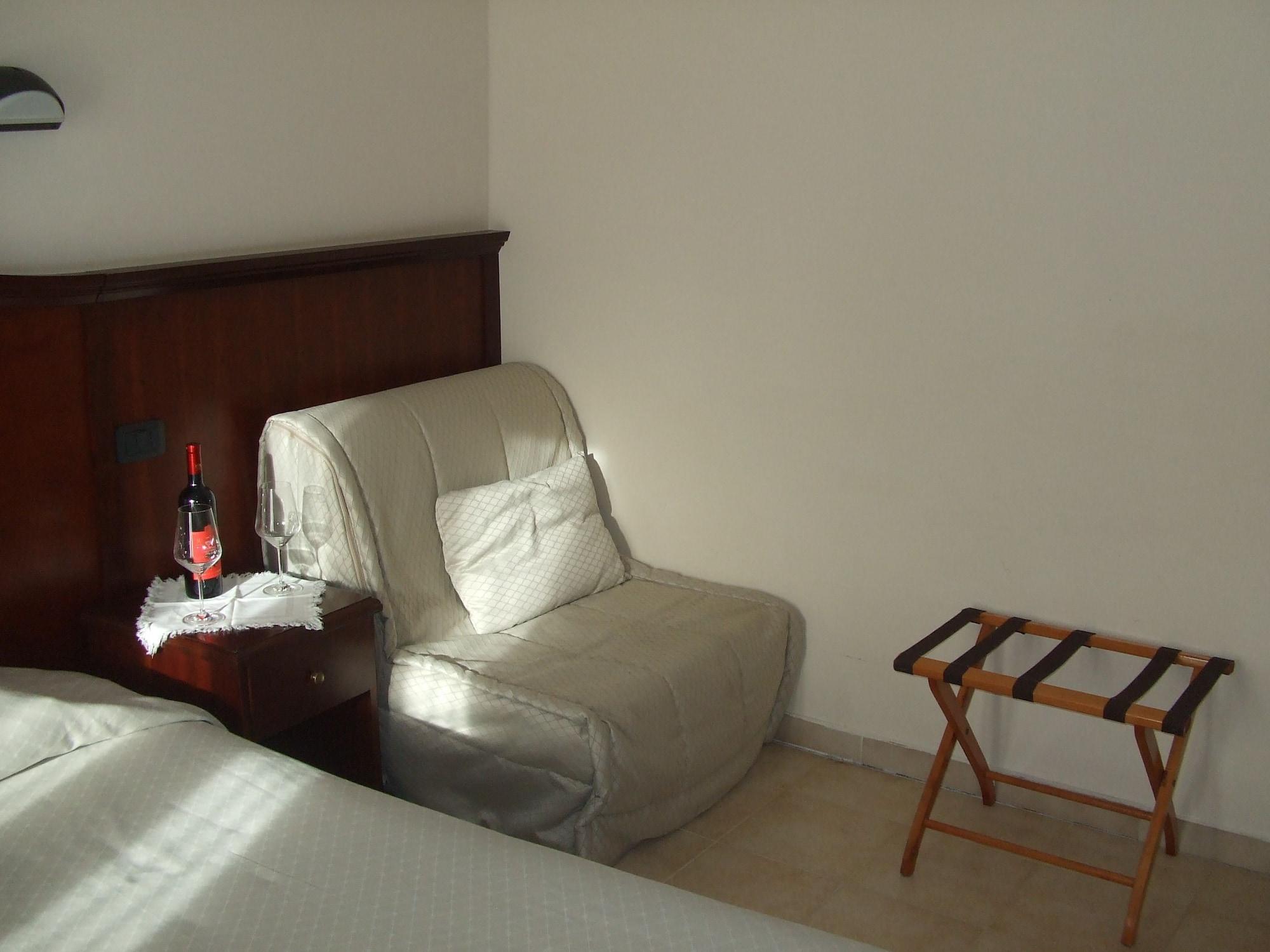 Hotel Stella Del Sud Calasetta Exterior photo